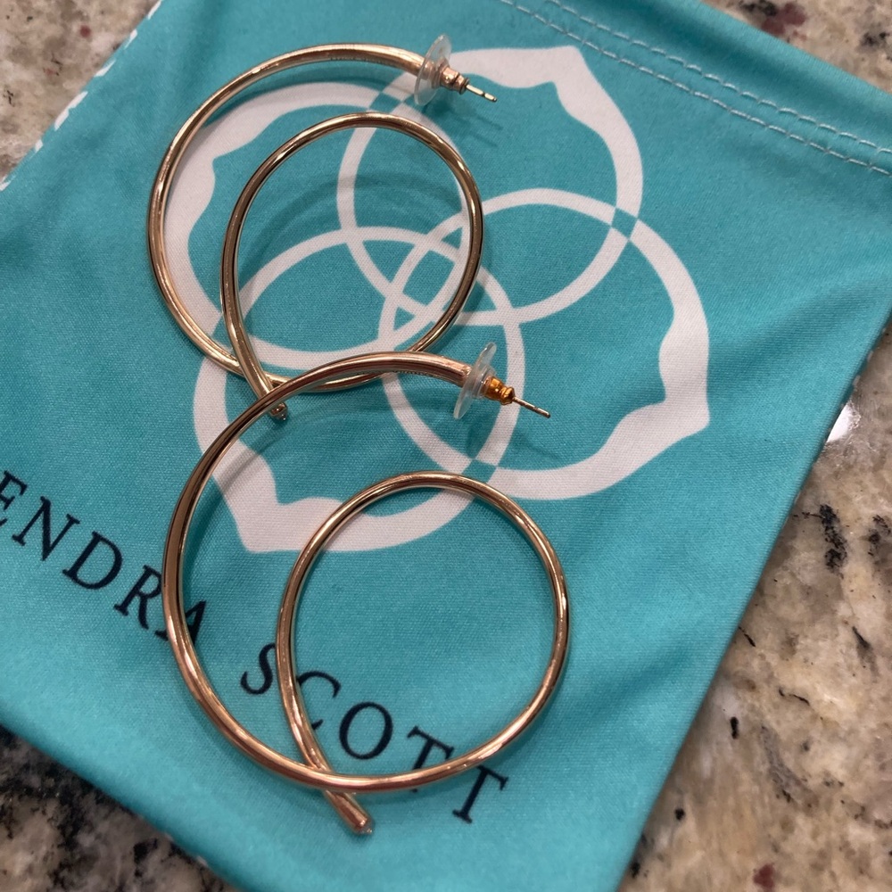 Kendra Scott Myles Hoops in Rose Gold Good Used Condition